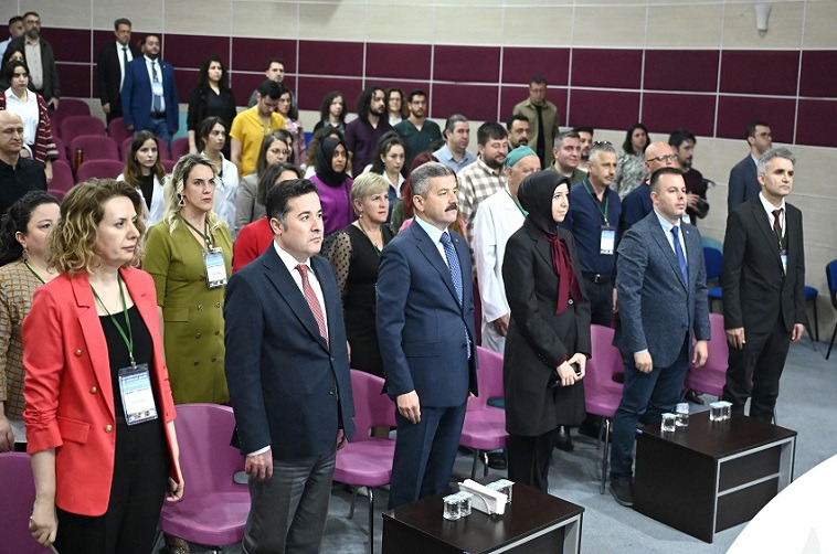Uşak Üniversitesi 1. Nefroloji, Diyaliz ve Transplantasyon Sempozyumuna Ev Sahipliği Yaptı